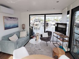 Spend the Night on the Water in Lemmer