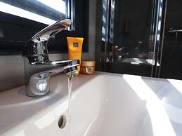 Spend the Night on the Water in Lemmer