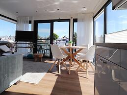 Spend the Night on the Water in Lemmer