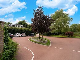 Rural House in a Park Near Molenschot