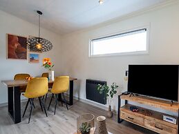 Rural House in a Park Near Molenschot