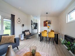 Rural House in a Park Near Molenschot