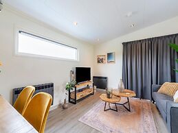 Rural House in a Park Near Molenschot