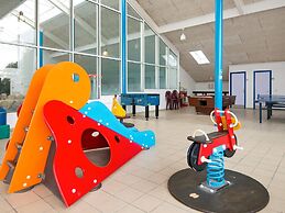 6 Person Holiday Home on a Holiday Park in Hemmet