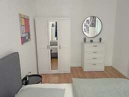 Amazing Holiday Home With Balcony