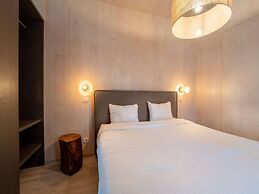 Opulent Dock Cottage by Belvilla