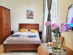 DReAM Post Aparthotel