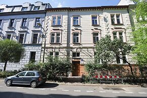 DReAM Post Aparthotel