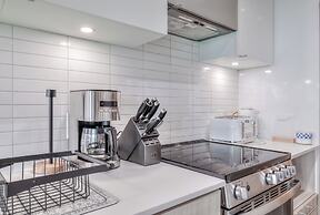 Eaton Center Suites &  Towers