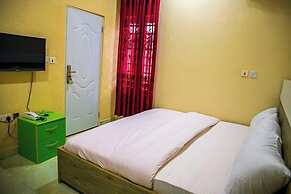 Star Diamond View Lounge and Suites