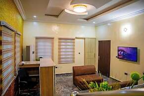 Star Diamond View Lounge and Suites