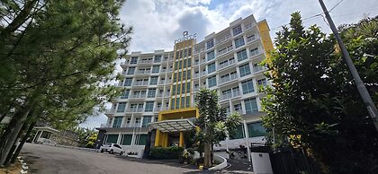 Point C Hotel