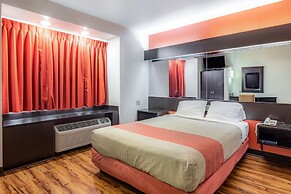 Motel 6 Chattanooga, TN - Downtown