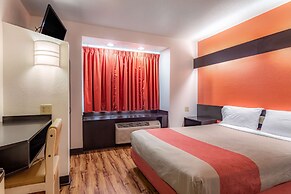 Motel 6 Chattanooga, TN - Downtown