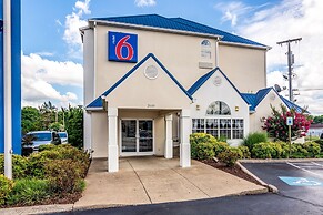 Motel 6 Chattanooga, TN - Downtown