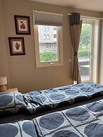 Room in Apartment - Waterfront Suite Super Kingbed With Terrace And TV