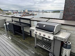 Stylish Seaview 4 Beds Central Apartment Sorenga