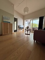 Stylish Seaview 4 Beds Central Apartment Sorenga