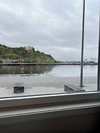 Stylish Seaview 4 Beds Central Apartment Sorenga