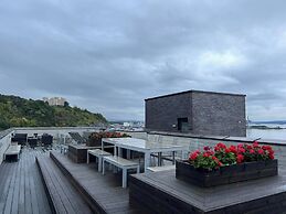 Stylish Seaview 4 Beds Central Apartment Sorenga