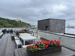 Stylish Seaview 4 Beds Central Apartment Sorenga