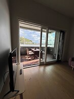 Stylish Seaview 4 Beds Central Apartment Sorenga