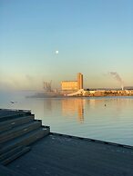 Stylish Seaview 4 Beds Central Apartment Sorenga