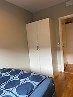 Room in Apartment - Waterfront Central Hotel Vibe Room King Size Bed