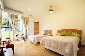 Family-Friendly Oasis with Pool