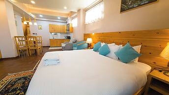 Lalit Service Apartment