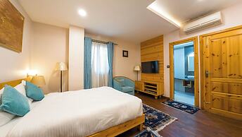 Lalit Service Apartment