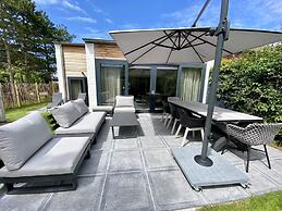 Spacious Group Accommodation in Nieuwvliet