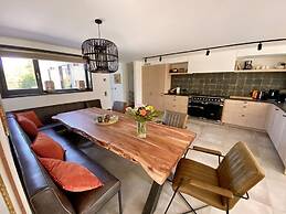 Spacious Group Accommodation in Nieuwvliet