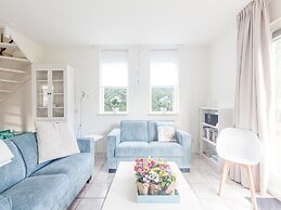 Spacious Holiday Home With Sauna Near Beach