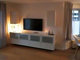 Home Port Holiday Home, Dornum