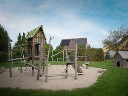 Oyster Coast: Sauna and Family Charm