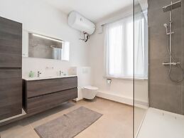 Amazing Apartment on the First Floor