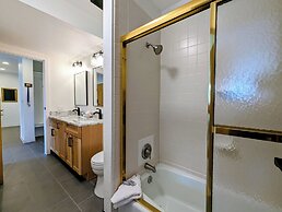 Edgewater 1451
