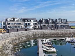 Cosy Apartment With sea View