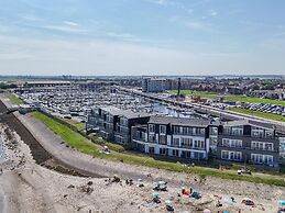 Cosy Apartment With sea View