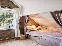 4 Star Holiday Home in Storsteinnes