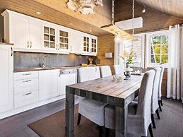 4 Star Holiday Home in Storsteinnes