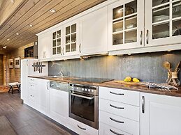 4 Star Holiday Home in Storsteinnes