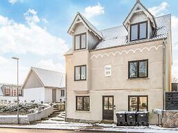 6 Person Holiday Home in Give