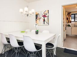 6 Person Holiday Home in Give