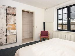 6 Person Holiday Home in Give