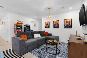 Modern 4BR House 10mins to Downtown