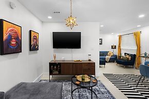 Modern 4BR House 10mins to Downtown