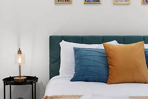 Modern 4BR House 10mins to Downtown