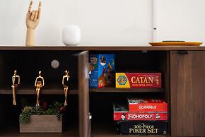 Modern 4BR House 10mins to Downtown